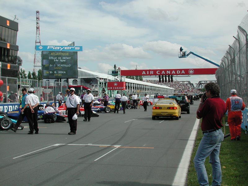 Pre grid on front straight.jpg 89.4K